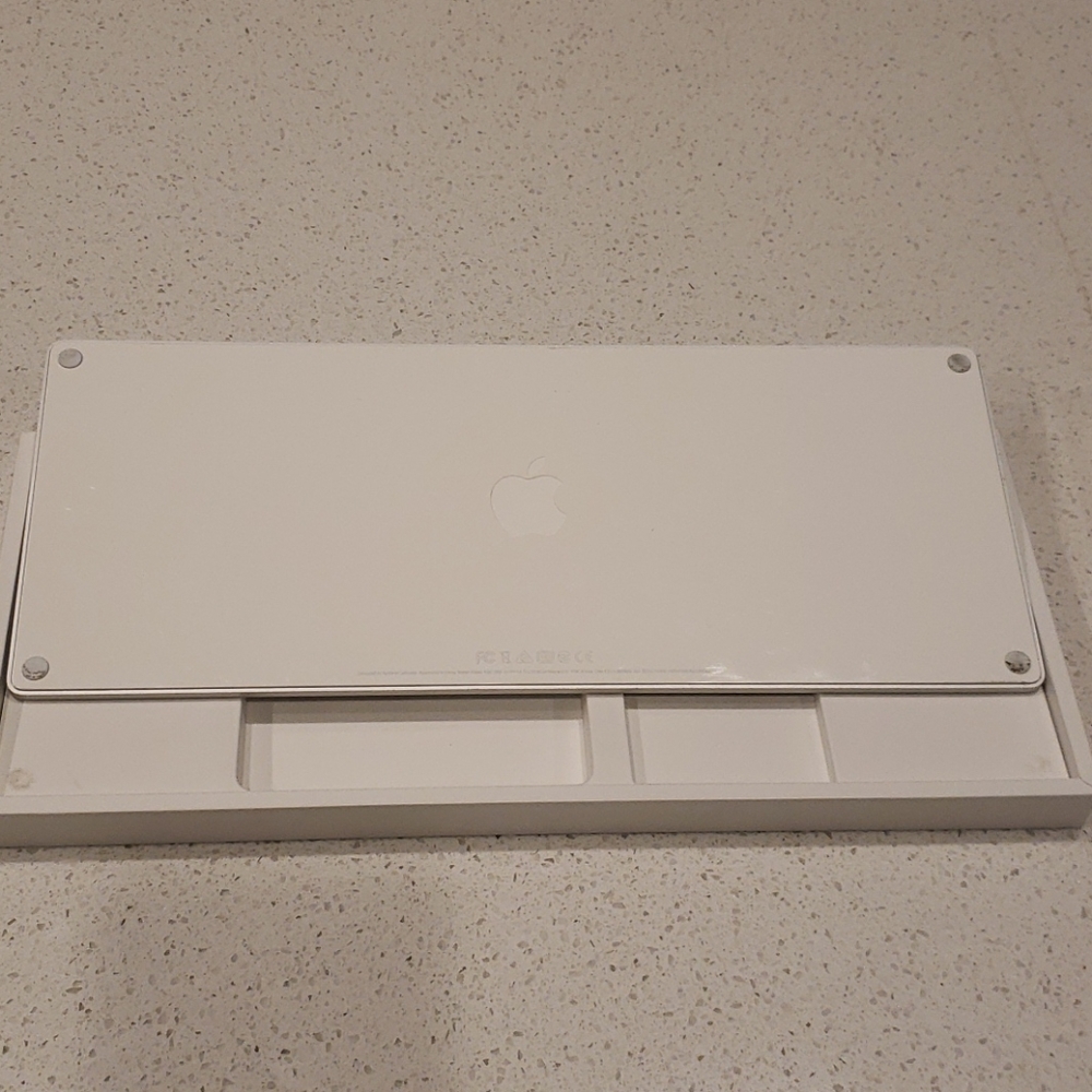 Apple Magic Keyboard - Picture 3 of 5